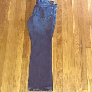 Old Navy - The Flirt